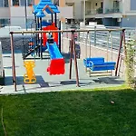 Sim Seaside D10