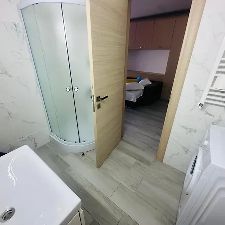 Sim Seaside D10 Apartman *